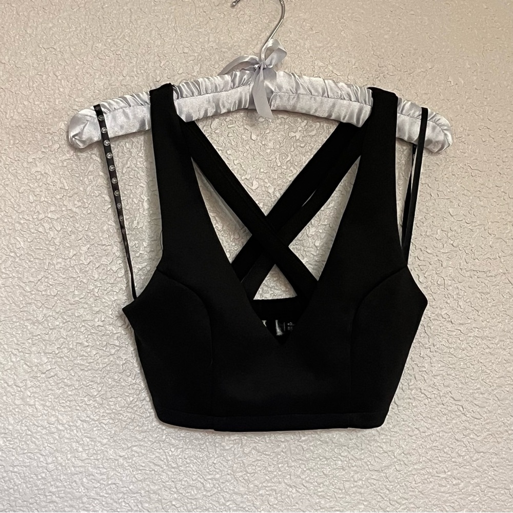 Missguided Black Cross-Back Crop Top size 0